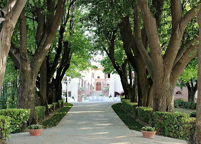 Palazzo Del Poggiano 4* 포지오베르니