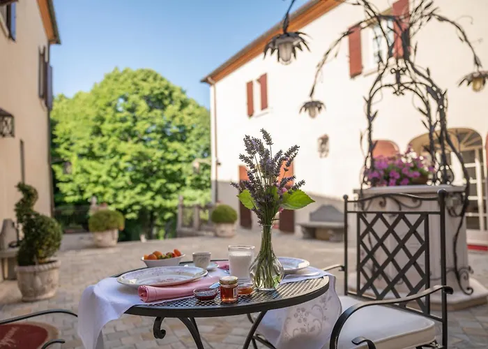 Palazzo Del Poggiano 4* 포지오베르니