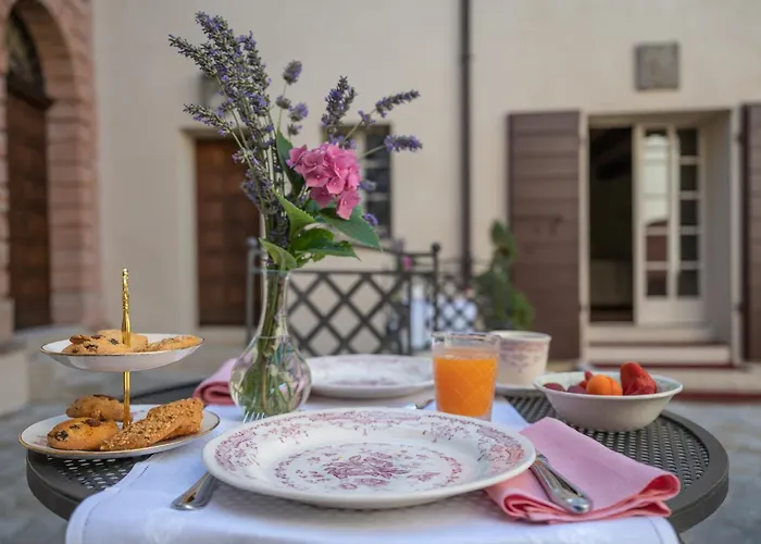 Palazzo Del Poggiano B&B